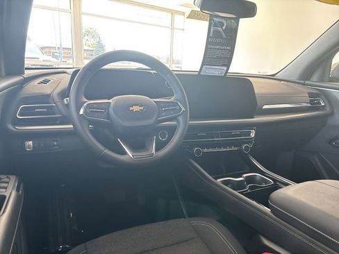 Certified 2025 Chevrolet Traverse LT image 20