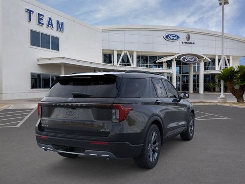 New 2026 Ford Explorer Active w/ Active Comfort Package image 8