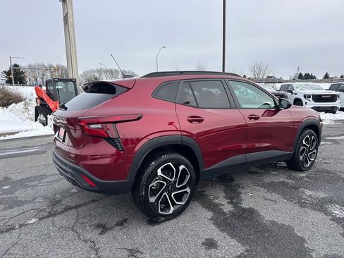 Certified 2024 Chevrolet Trax RS image 8