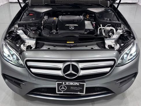 Used 2019 Mercedes-Benz E 300 4MATIC image 29