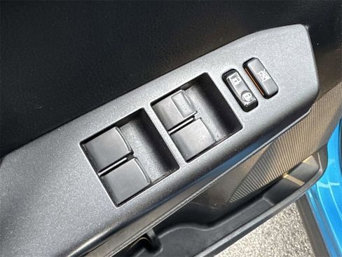 Used 2018 Toyota RAV4 XLE image 16