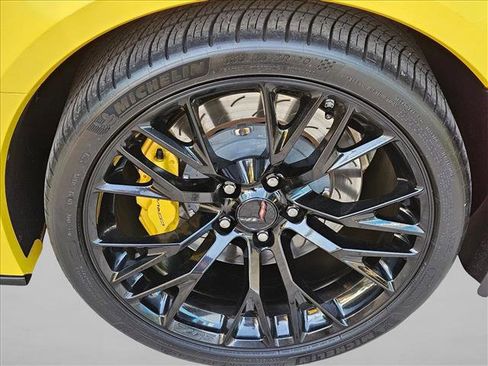 Used 2019 Chevrolet Corvette Z06 image 6