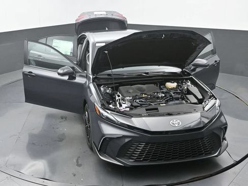 New 2026 Toyota Camry SE FWD image 33
