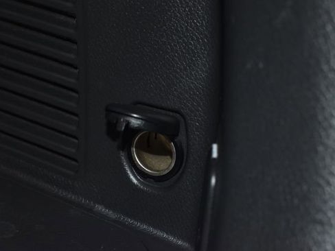 Used 2017 Nissan Rogue S image 29