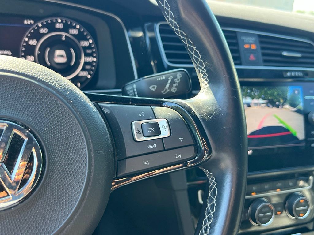 Used 2019 Volkswagen Golf R 4-Door AWD/4WD image 19
