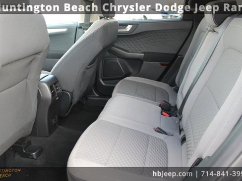 Used 2020 Ford Escape SE image 37