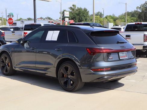 Used 2022 Audi e-tron Premium Plus w/ Premium Plus Package AWD/4WD image 7