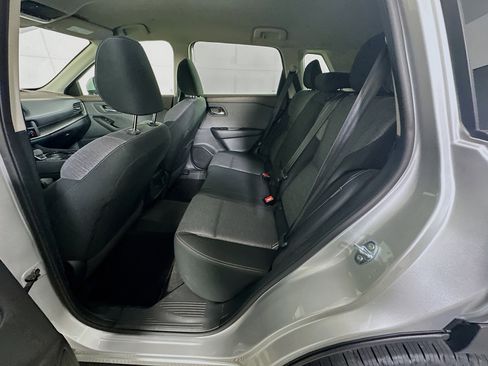 Used 2023 Nissan Rogue SV image 27