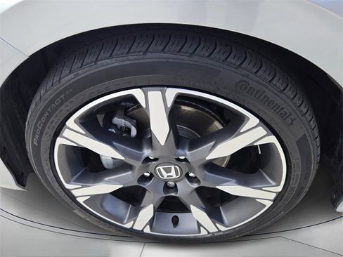 Certified 2025 Honda Civic Sport image 9