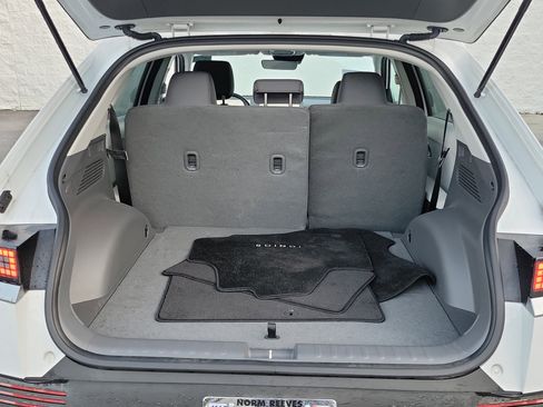 Certified 2024 Hyundai Ioniq 5 SE image 21