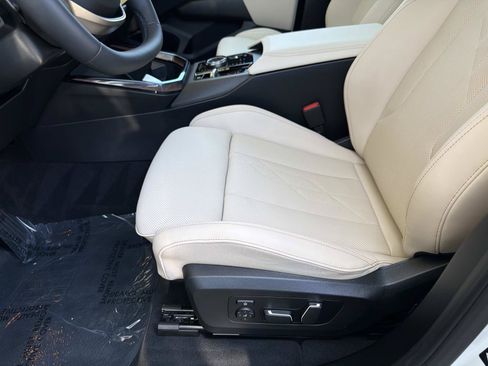 Used 2025 BMW X3 xDrive30i w/ Convenience Package AWD/4WD image 20
