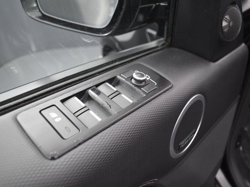 Used 2022 Land Rover Discovery HSE R-Dynamic image 9