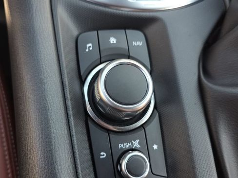 Certified 2022 MAZDA MX-5 Miata Grand Touring RWD image 18