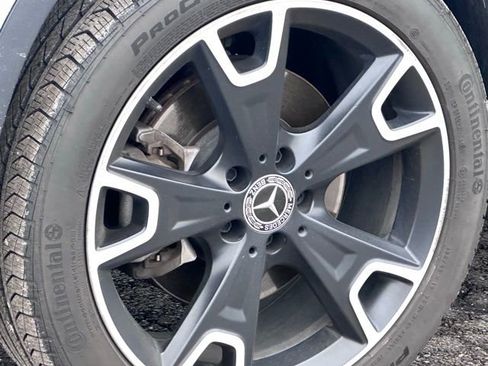 Used 2019 Mercedes-Benz GLA 250 4MATIC image 12