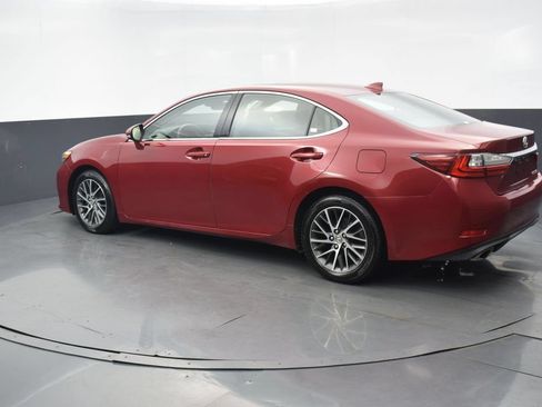Used 2017 Lexus ES 350 FWD image 4