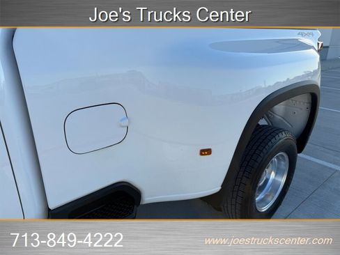 Used 2024 Chevrolet Silverado 3500 LT w/ Convenience Package AWD/4WD image 42