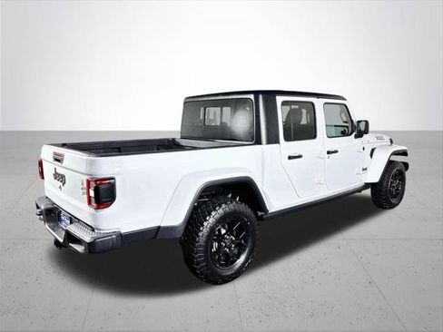 Certified 2025 Jeep Gladiator Sport AWD/4WD image 7