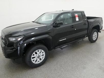 New 2025 Toyota Tacoma SR5