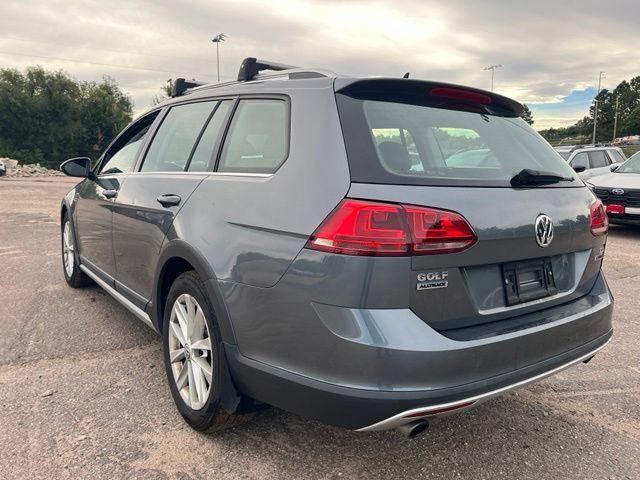 Used 2017 Volkswagen Golf Alltrack SE AWD/4WD image 3