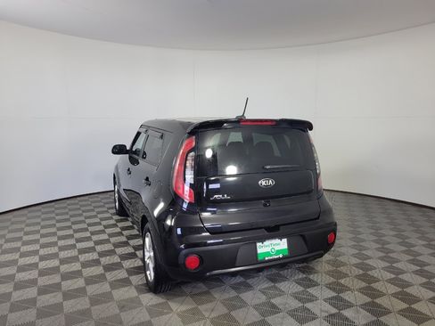 Used 2018 Kia Soul w/ Option Group 020 FWD image 5