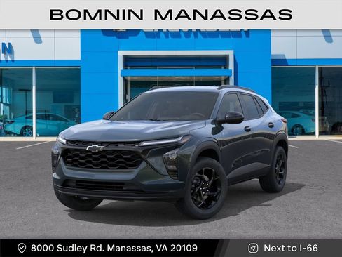 New 2026 Chevrolet Trax LT w/ Midnight Edition FWD image 7