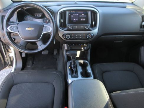 Used 2019 Chevrolet Colorado LT w/ Safety Package image 10