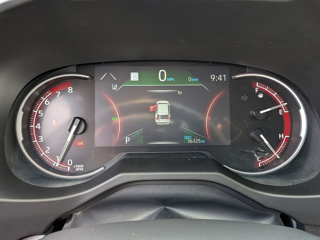 Used 2023 Toyota RAV4 LE AWD/4WD image 19