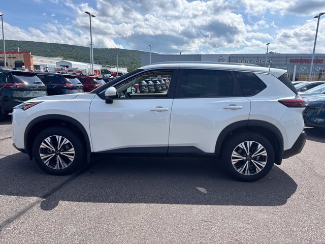 Certified 2023 Nissan Rogue SV w/ SV Premium B Package AWD/4WD image 9