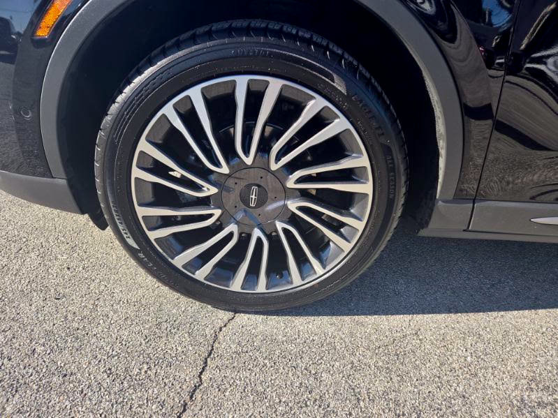 Used 2021 Lincoln Corsair Reserve w/ Equipment Group 201A AWD/4WD image 6