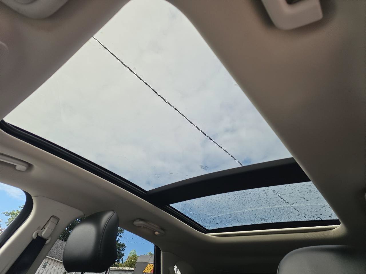 Used 2019 Ford Edge SEL w/ Equipment Group 201A AWD/4WD image 12