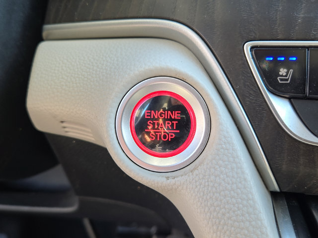 Used 2018 Honda Accord Touring image 25