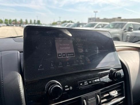 Used 2022 Nissan Armada SL AWD/4WD image 23