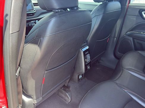 Used 2025 Jeep Compass Trailhawk AWD/4WD image 8