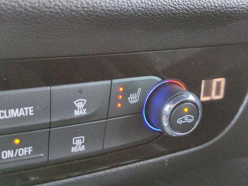 Certified 2024 Buick Enclave Essence w/ Experience Buick Package image 23