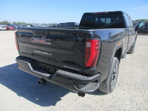 New 2026 GMC Sierra 3500 Denali w/ Denali Reserve Package AWD/4WD image 5