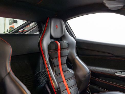 Used 2018 Ferrari 488 GTB image 26