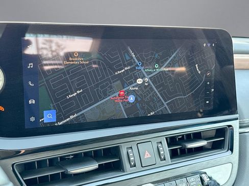 Used 2025 Lexus ES 350 w/ Premium Package FWD image 22