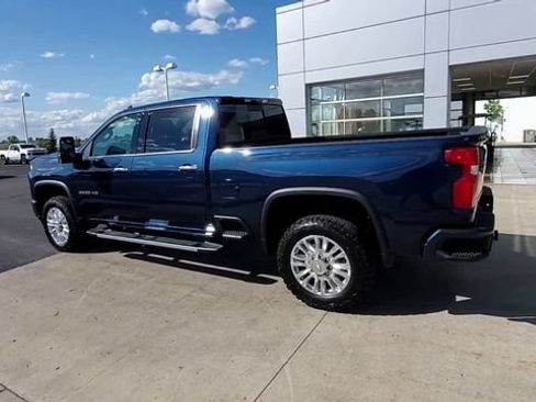 Used 2022 Chevrolet Silverado 3500 High Country w/ Safety Package II AWD/4WD image 6