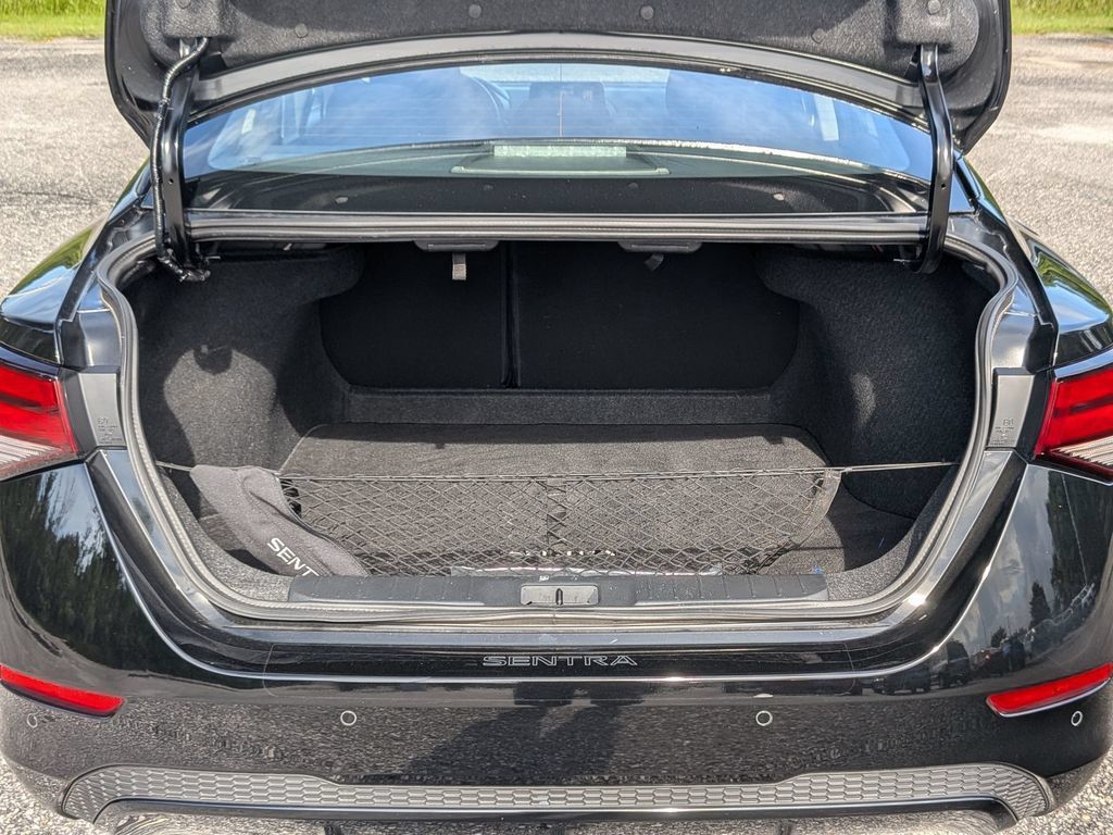 Certified 2025 Nissan Sentra SV w/ All-Weather Package FWD image 32
