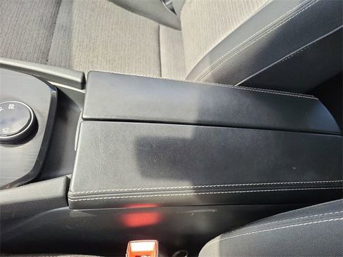 Used 2023 Nissan Rogue SV image 20