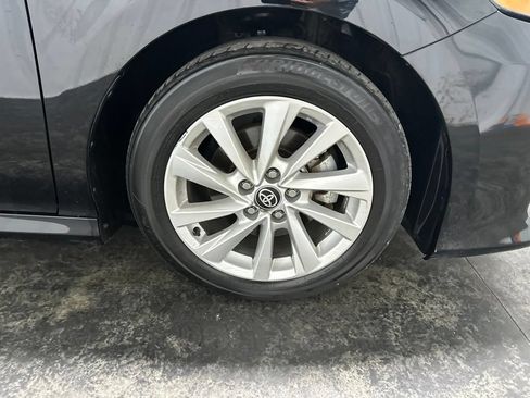 Used 2024 Toyota Camry LE FWD image 4