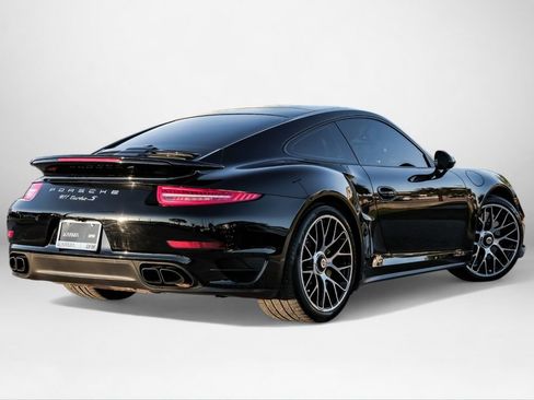 Used 2015 Porsche 911 Turbo S image 6
