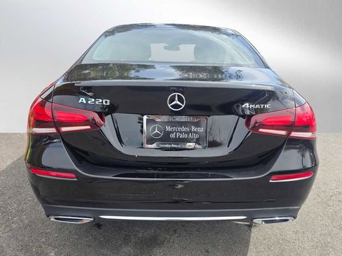 Used 2022 Mercedes-Benz A 220 4MATIC image 4
