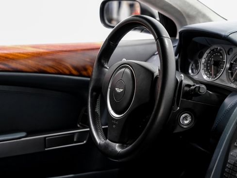 Used 2006 Aston Martin DB9 Volante image 16