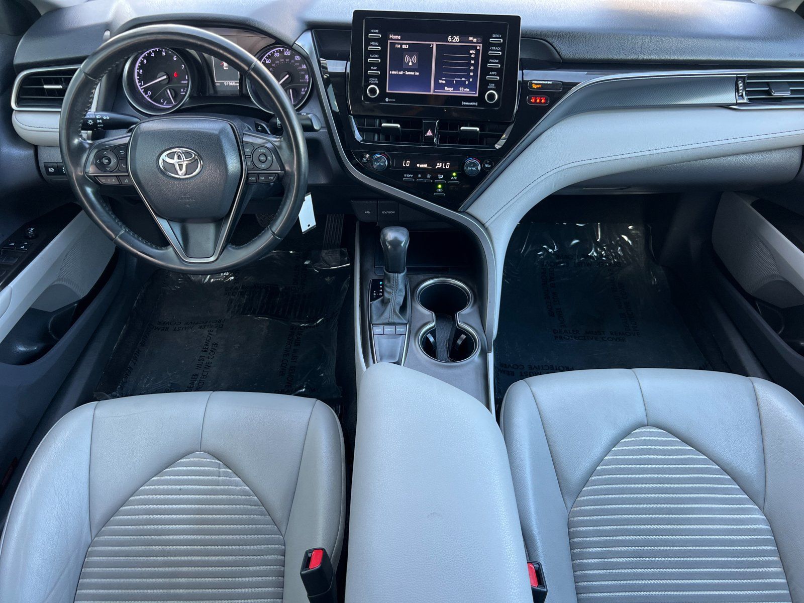 Used 2022 Toyota Camry SE FWD image 12