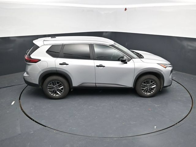 Used 2024 Nissan Rogue S AWD/4WD image 47