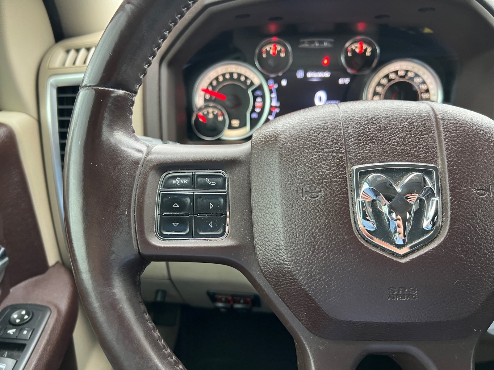Used 2017 RAM 1500 Big Horn AWD/4WD image 29
