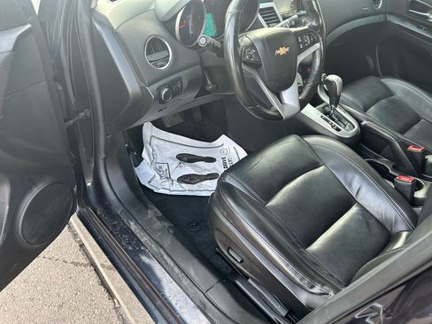 Used 2016 Chevrolet Cruze LT image 10