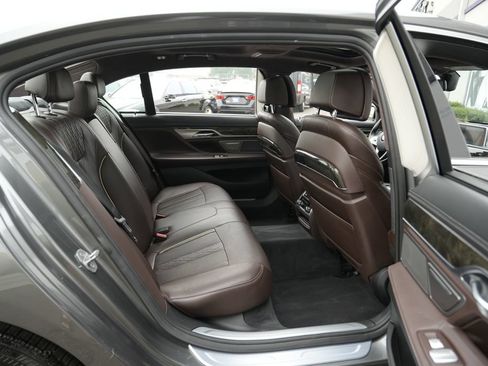 Used 2016 BMW 750i xDrive AWD/4WD image 42