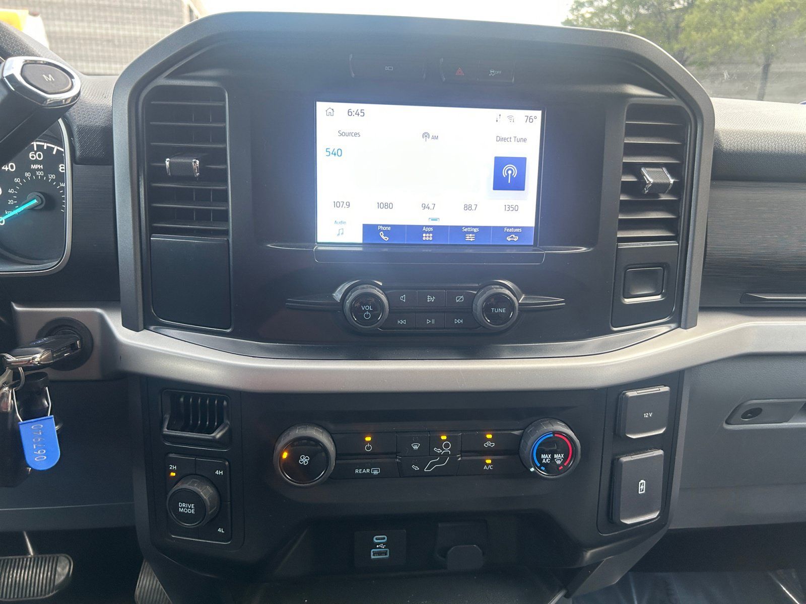 Used 2022 Ford F150 XLT AWD/4WD image 24